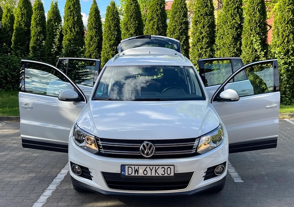 Volkswagen Tiguan cena 55800 przebieg: 135700, rok produkcji 2015 z Wrocław małe 631